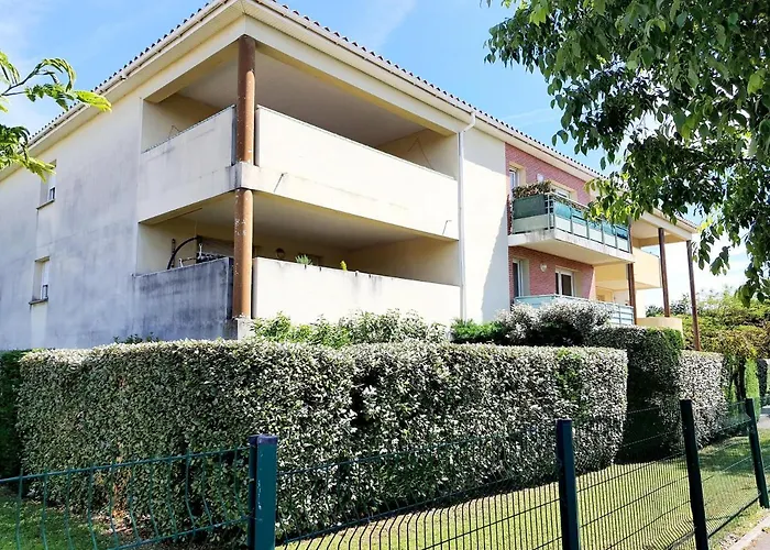 Avec Terrasse Et Jardin Au Calme Proche Bus Metro *